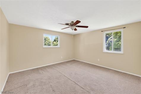 27864 Edgepark Boulevard North Olmsted OH 44070