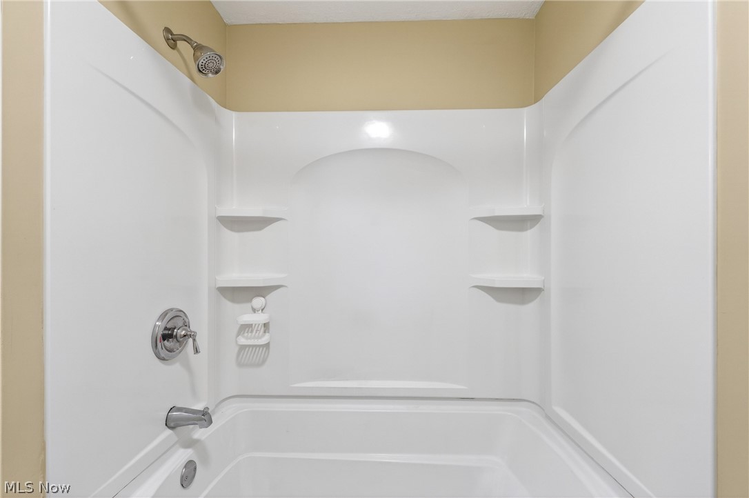 27864 Edgepark Boulevard North Olmsted OH 44070