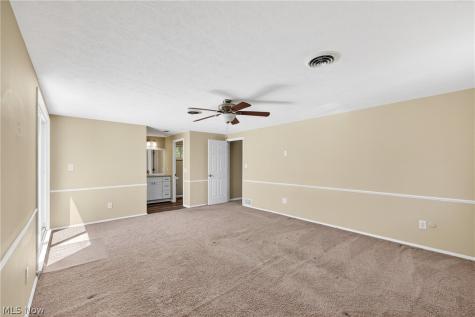27864 Edgepark Boulevard North Olmsted OH 44070