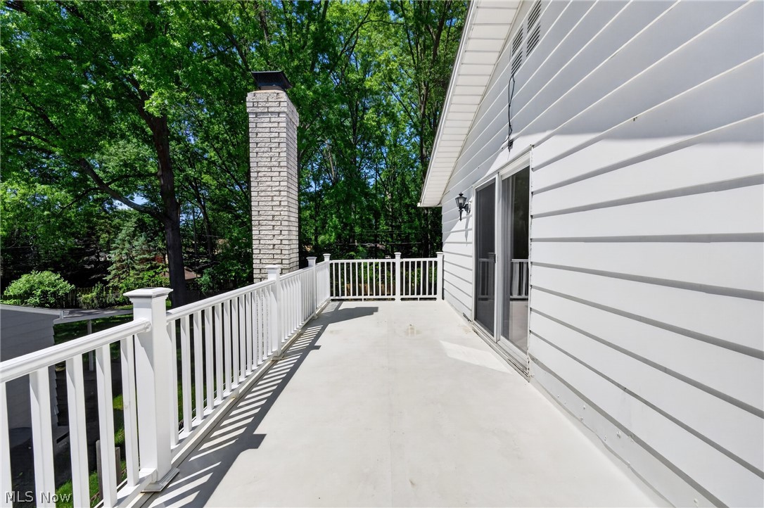 27864 Edgepark Boulevard North Olmsted OH 44070