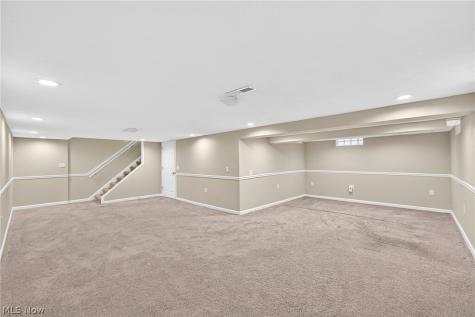 27864 Edgepark Boulevard North Olmsted OH 44070