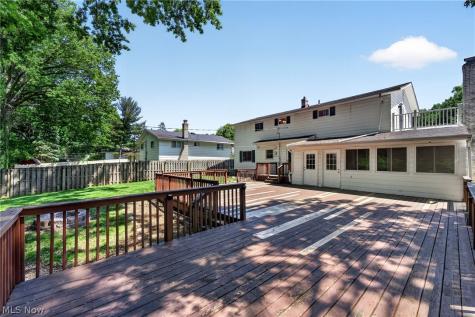 27864 Edgepark Boulevard North Olmsted OH 44070