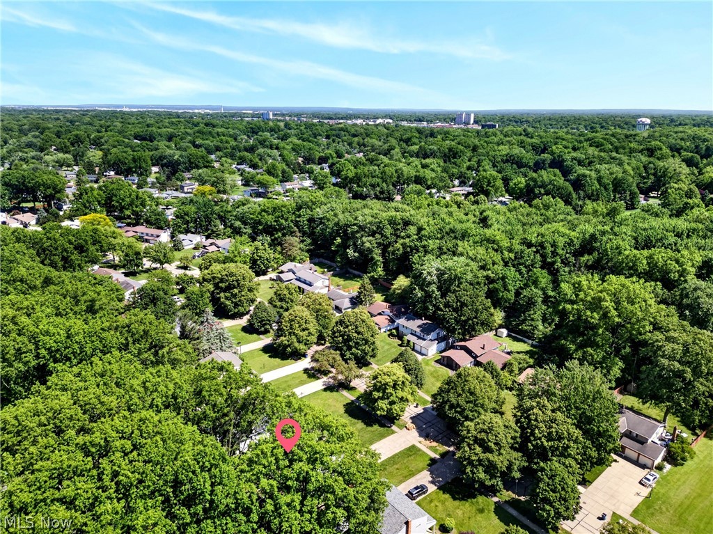 27864 Edgepark Boulevard North Olmsted OH 44070