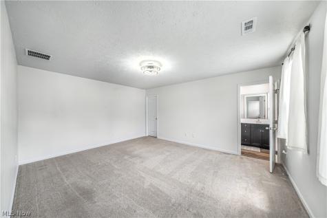 3189 Sunny Brook Drive Akron OH 44312