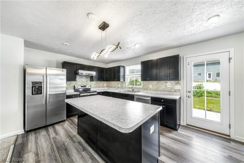 3189 Sunny Brook Drive Akron OH 44312