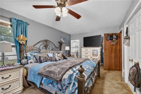 3284 Klages Boulevard Tallmadge OH 44278