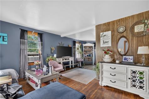 3284 Klages Boulevard Tallmadge OH 44278