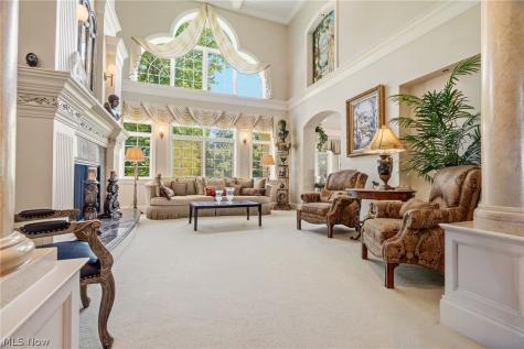 1524 Eagle Watch Street NE Canton OH 44721