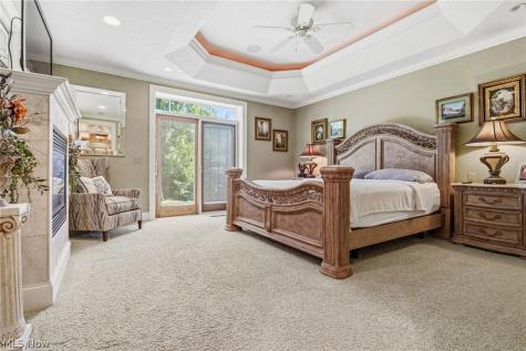 1524 Eagle Watch Street NE Canton OH 44721