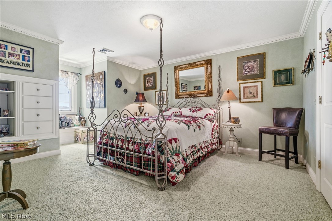 1524 Eagle Watch Street NE Canton OH 44721