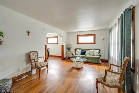 4395 W 171st Street Cleveland OH 44135