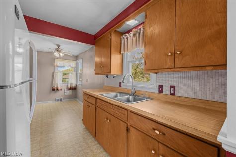 2906 Priscilla Avenue Parma OH 44134