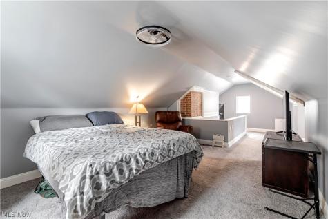 14707 Delaware Avenue Lakewood OH 44107