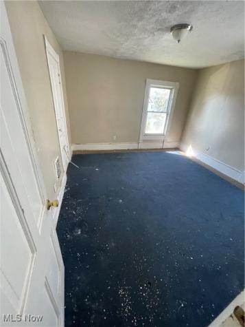 3288 Scranton Road Cleveland OH 44109