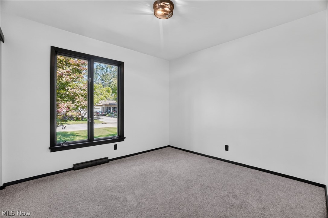 2684 Burlingham Drive Ashtabula OH 44004