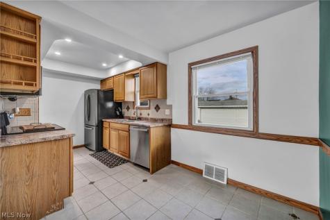 5360 E 131st Street Garfield Heights OH 44125