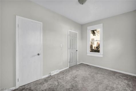 9610 Edmunds Avenue Cleveland OH 44106