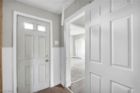 9610 Edmunds Avenue Cleveland OH 44106