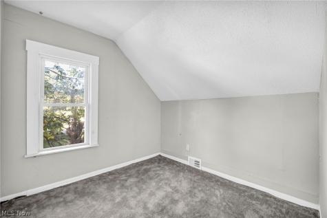 9610 Edmunds Avenue Cleveland OH 44106