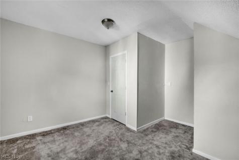 9610 Edmunds Avenue Cleveland OH 44106