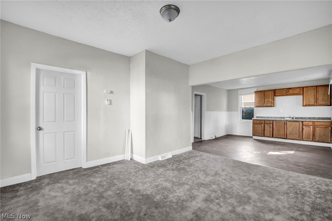 9610 Edmunds Avenue Cleveland OH 44106