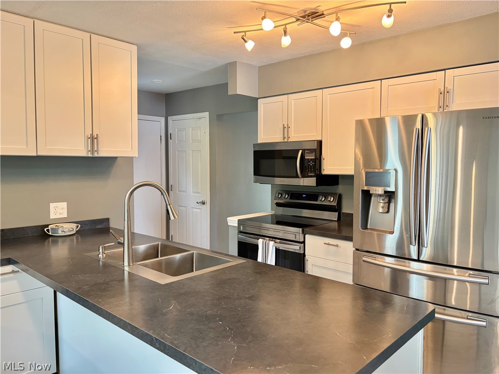 3023 Stockbridge Drive Stow OH 44224