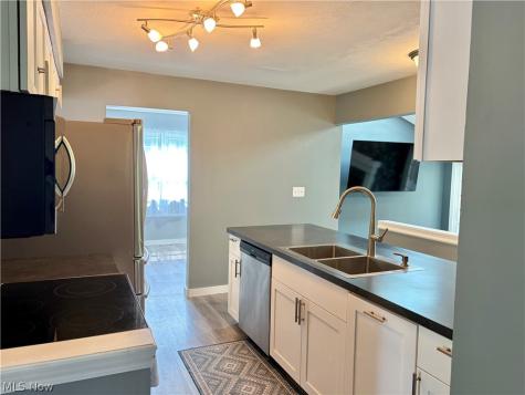 3023 Stockbridge Drive Stow OH 44224