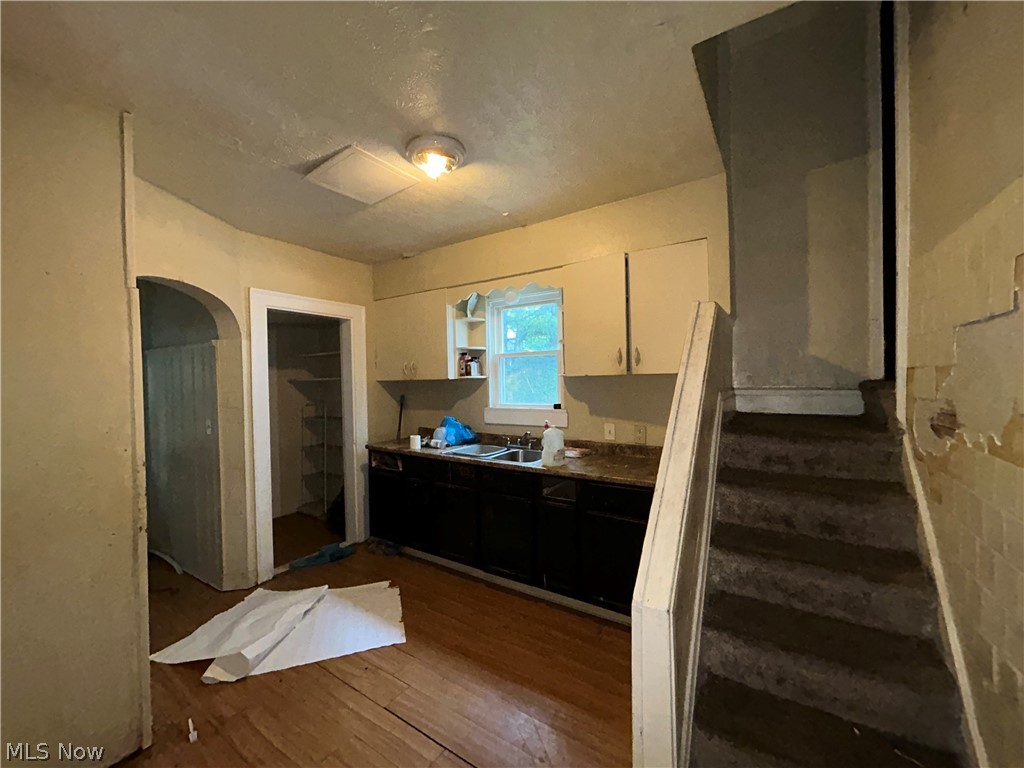 1315 E 143rd Street East Cleveland OH 44112