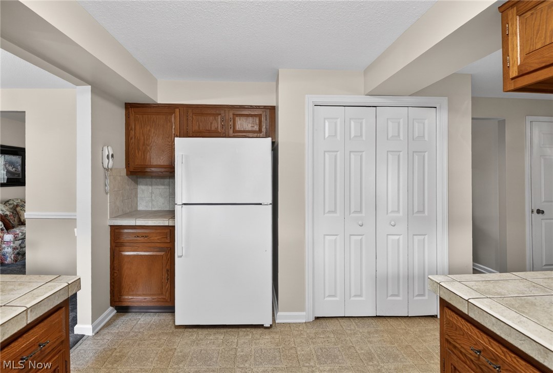 2379 Tanglewood Drive Salem OH 44460
