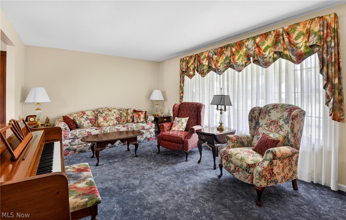 2379 Tanglewood Drive Salem OH 44460