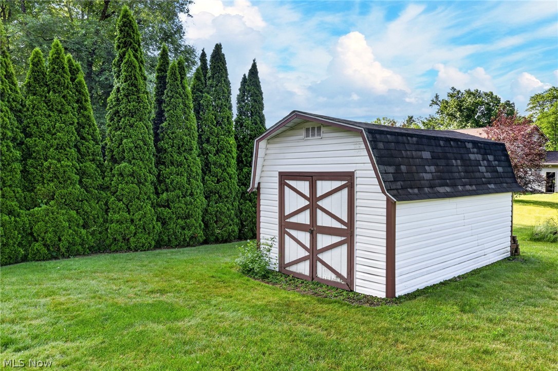2379 Tanglewood Drive Salem OH 44460