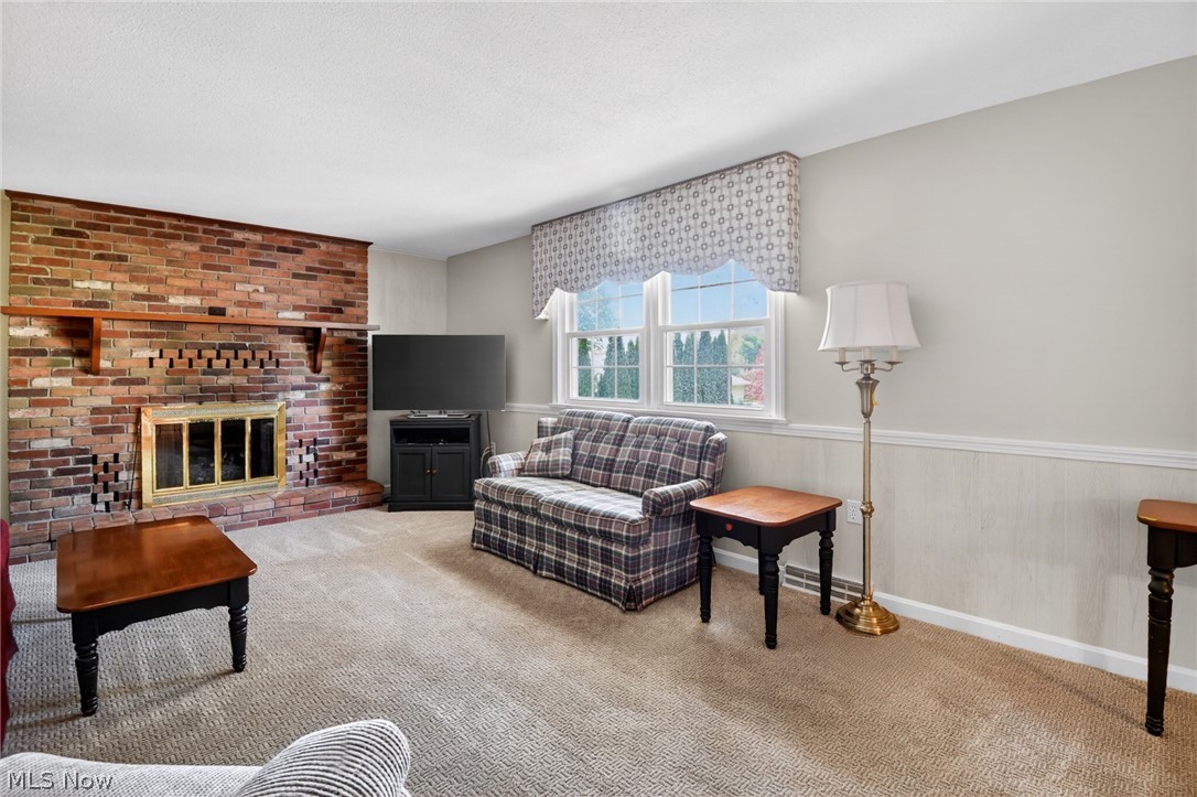 2379 Tanglewood Drive Salem OH 44460