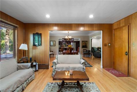 37523 Arlington Drive Willoughby OH 44094