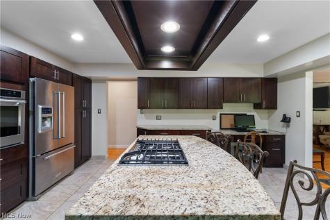 37523 Arlington Drive Willoughby OH 44094