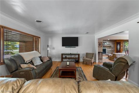 37523 Arlington Drive Willoughby OH 44094
