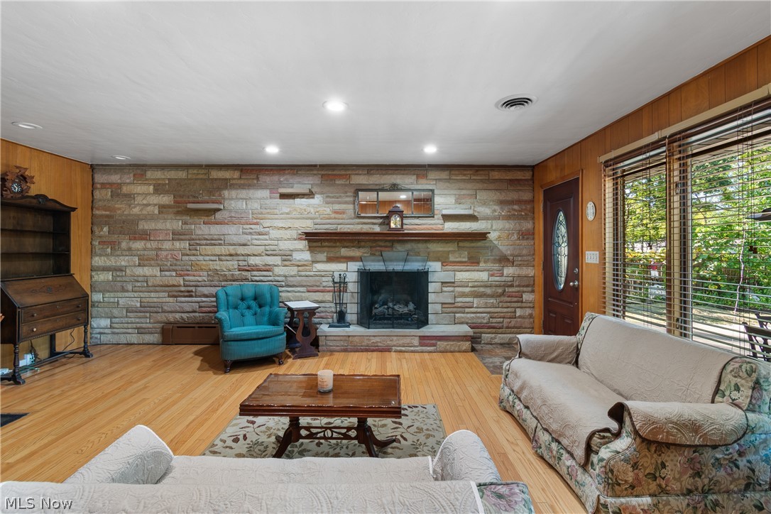 37523 Arlington Drive Willoughby OH 44094