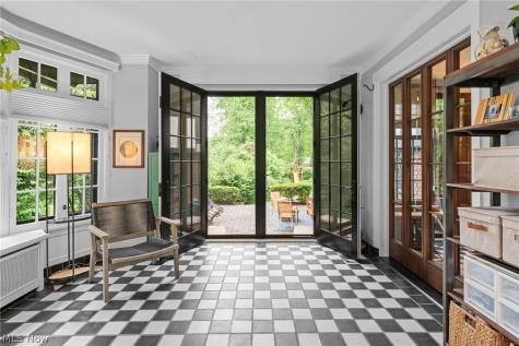 14211 Larchmere Boulevard Shaker Heights OH 44120