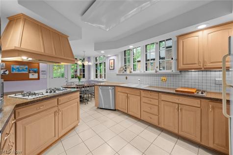 14211 Larchmere Boulevard Shaker Heights OH 44120