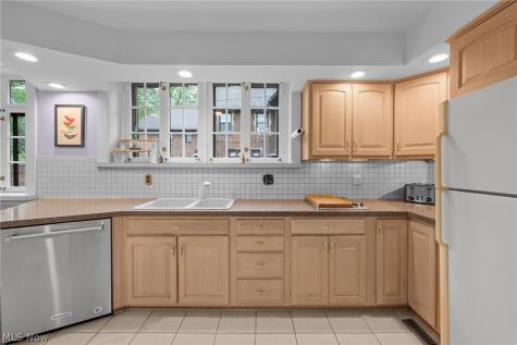 14211 Larchmere Boulevard Shaker Heights OH 44120