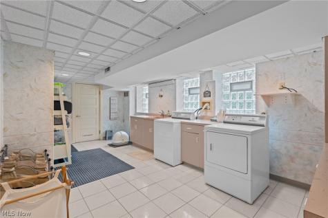 14211 Larchmere Boulevard Shaker Heights OH 44120