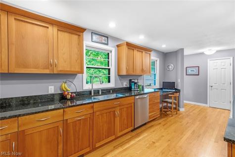 4587 Ranchwood Road Akron OH 44333