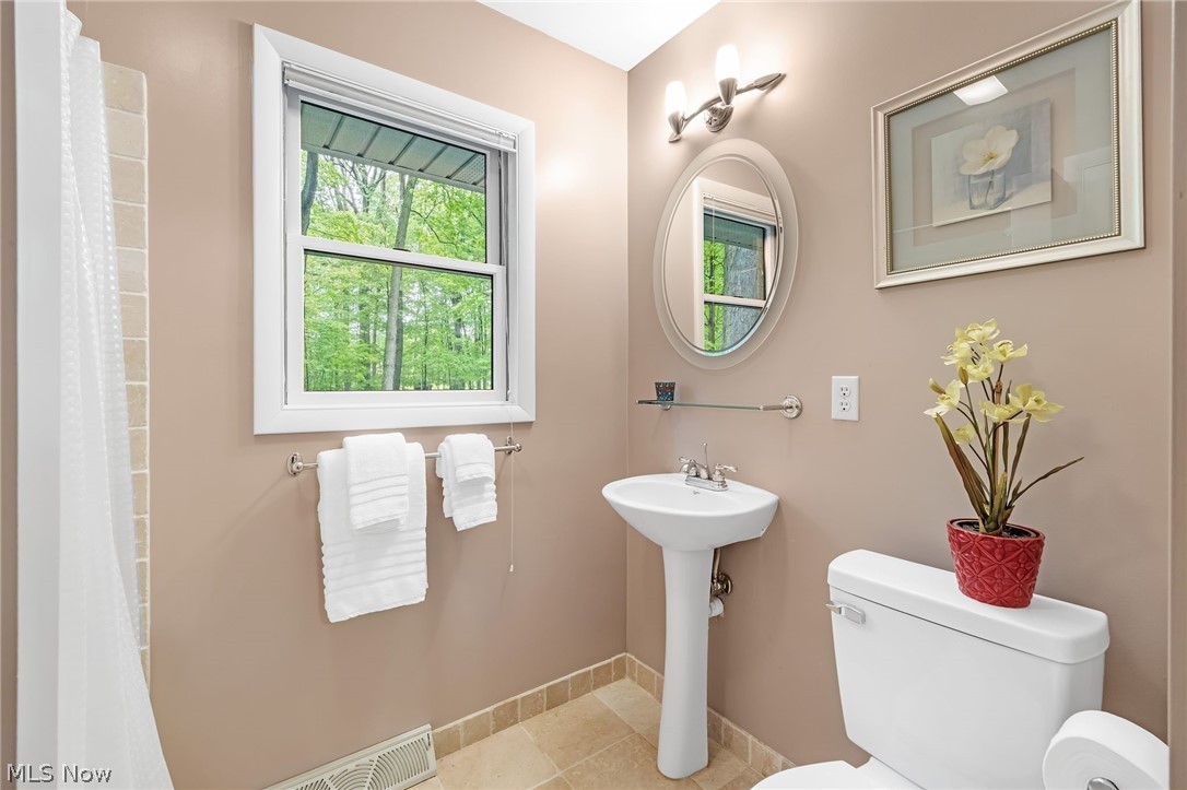 4587 Ranchwood Road Akron OH 44333