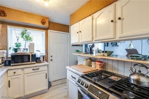 1793 Wakefield Drive Akron OH 44320