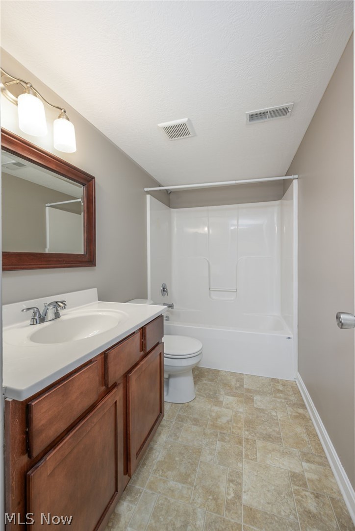 171 Boulder Boulevard Peninsula OH 44264