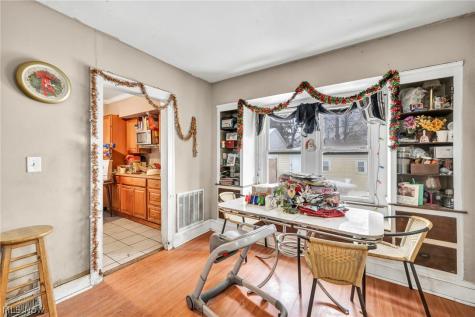 3056 W 104th Street Cleveland OH 44111