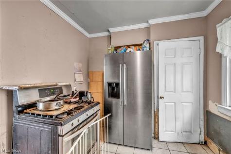 3056 W 104th Street Cleveland OH 44111