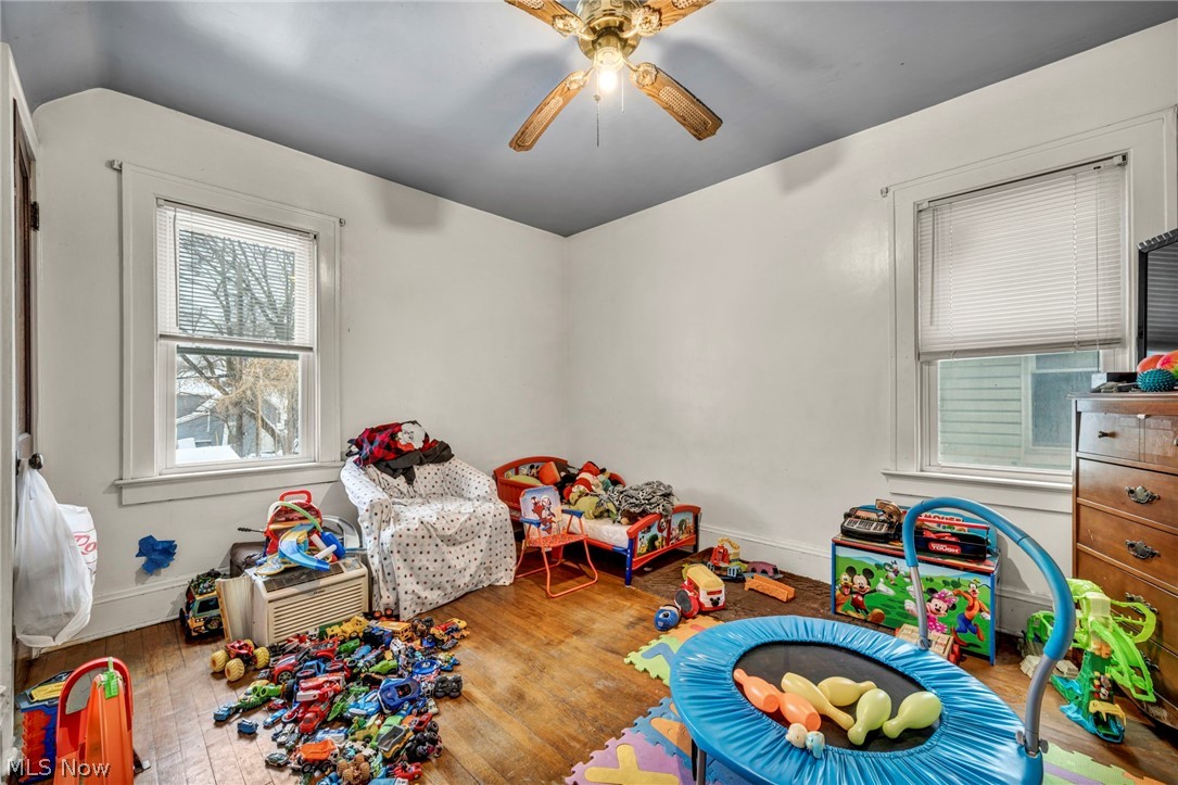 3056 W 104th Street Cleveland OH 44111