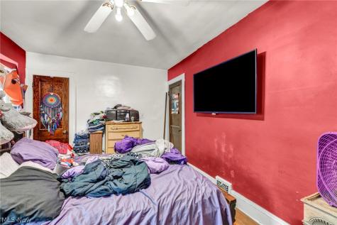 3056 W 104th Street Cleveland OH 44111