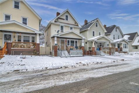 3056 W 104th Street Cleveland OH 44111