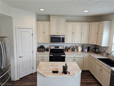 6534 Wisteria Lane Medina OH 44256